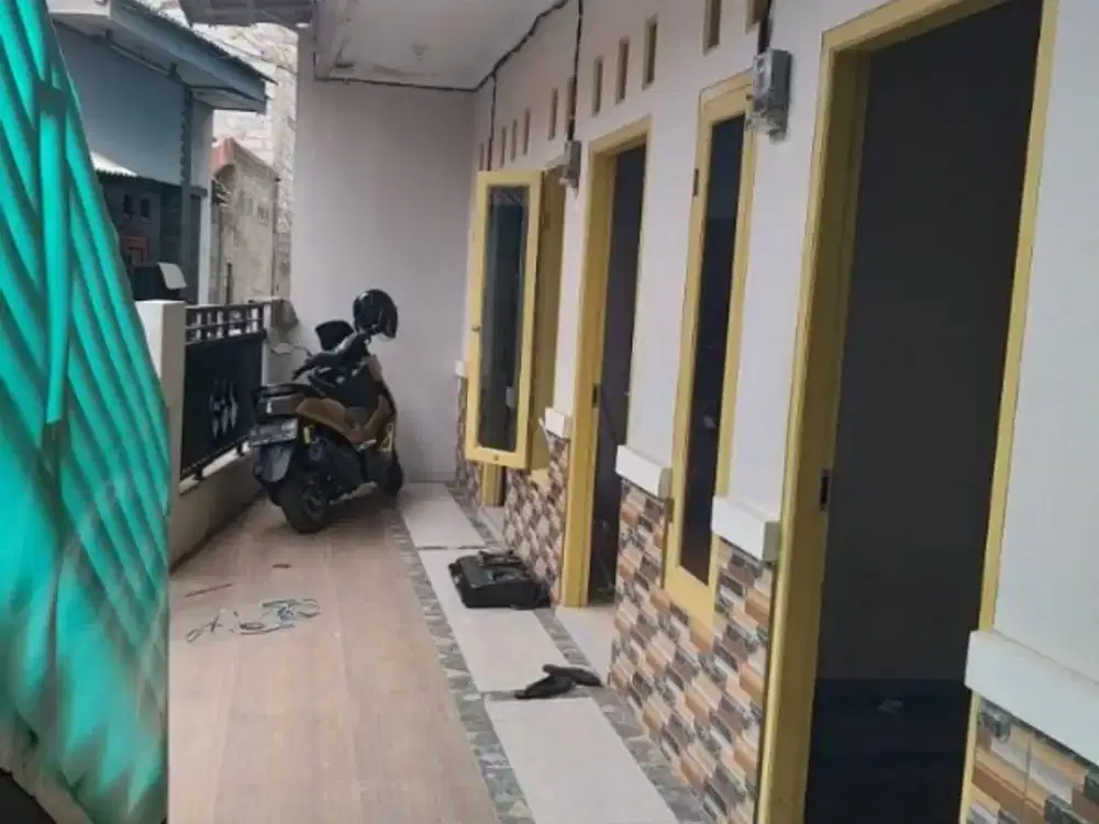 Dijual 8 pintu kontrakan 2lt di kampung dukuh Ciledug