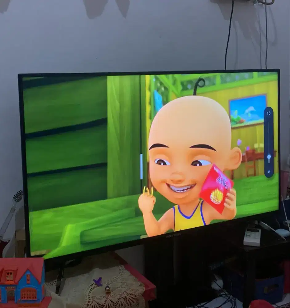 Dijual cepat Smart TV 43 POLYTRON + Soundbar