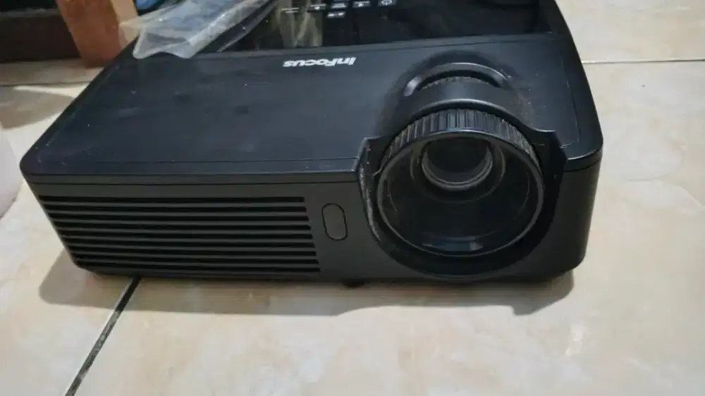 LCD Proyektor Infocus 114