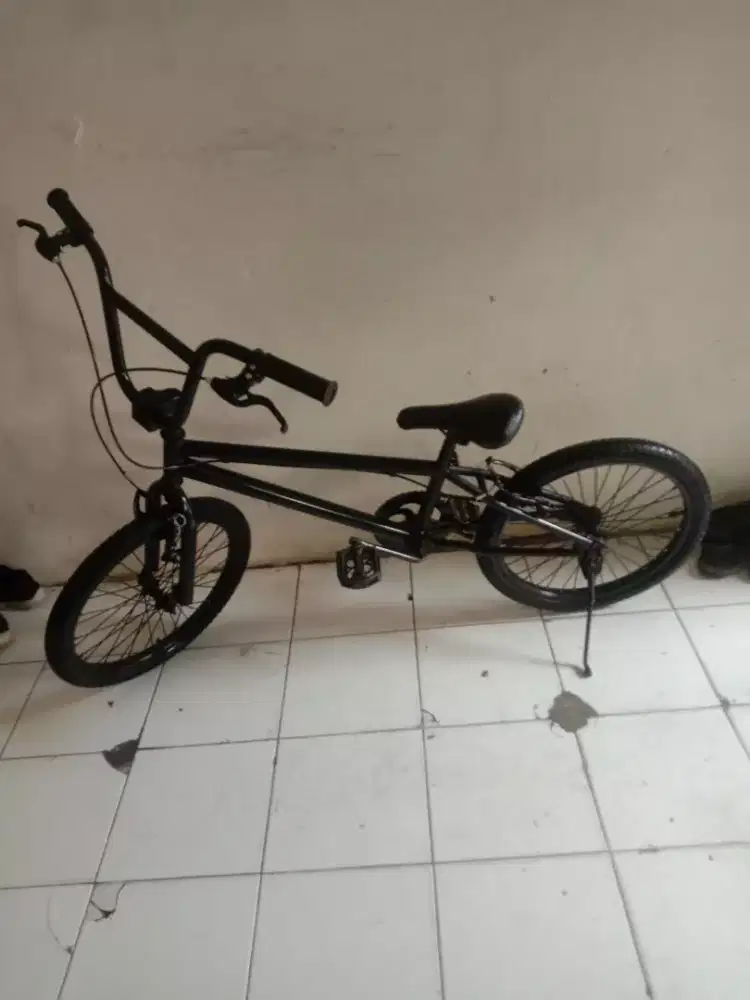 Jual sepeda BMX UK 20