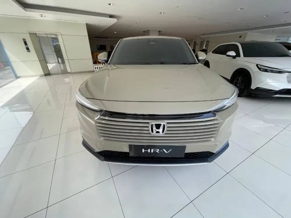 Honda hrv e+ petrol 2025