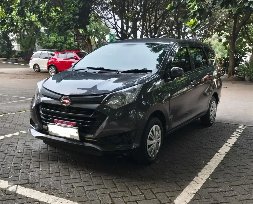 Km 43 ribu |  Daihatsu Sigra 1.2 X manual 2017