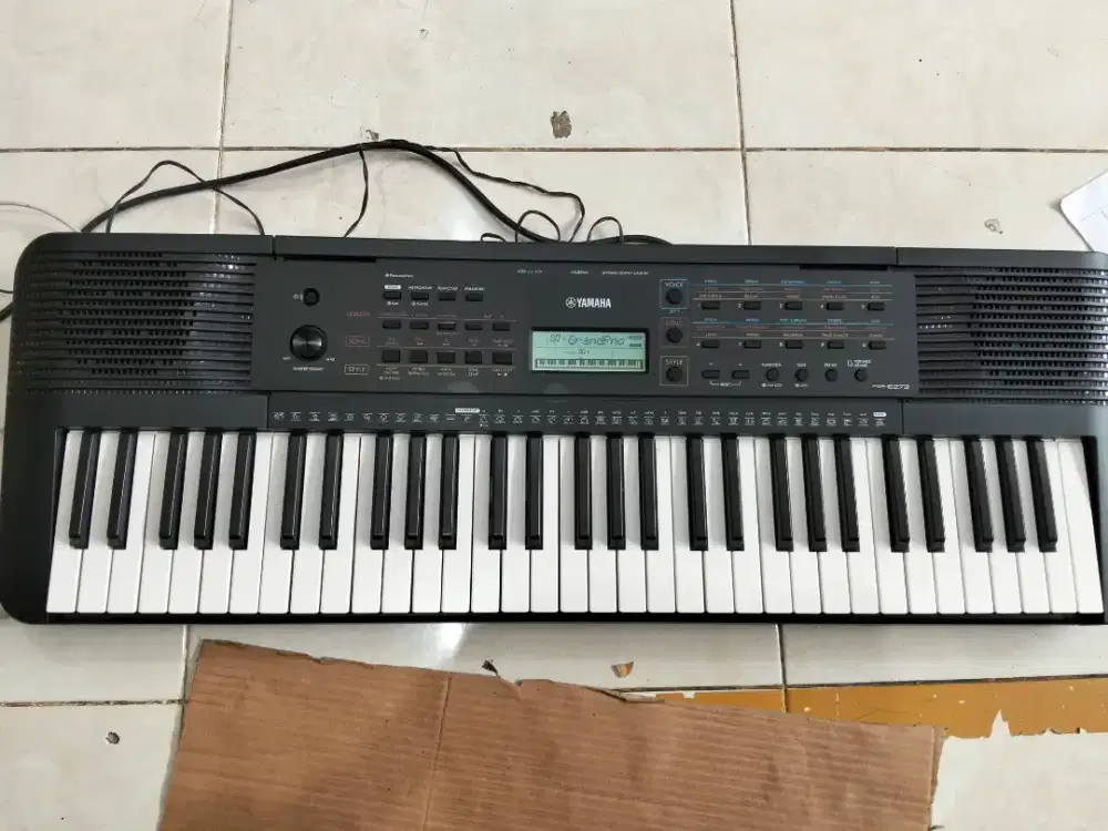 keyboard Yamaha PSR-E273 dus