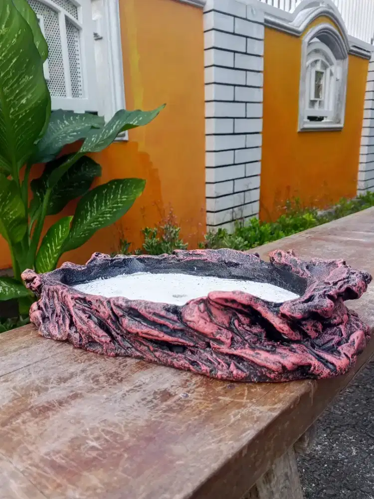 Pot bonsai relief abstrak