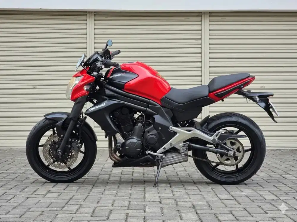Moge Naked Kawasaki ER6N/ER650 N th 2012 Km 12rb Like New Siap Turing