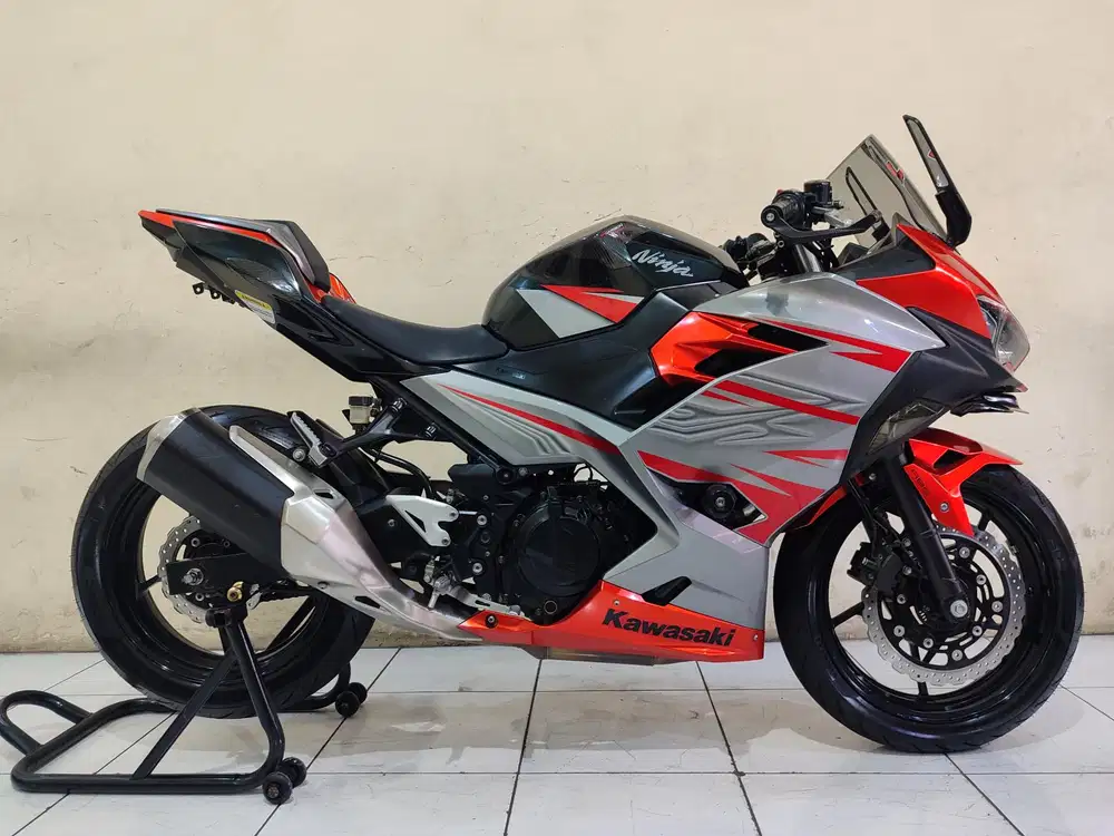 Kawasaki Ninja 250 fi 2018 ABS istimewa mulus terawat siap pakai...