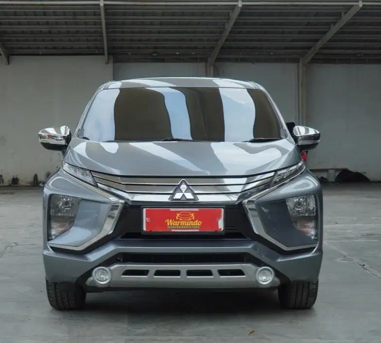 Mitsubishi Xpander Ultimate Matic AT 2019 silver CVT DP minim 27 jt