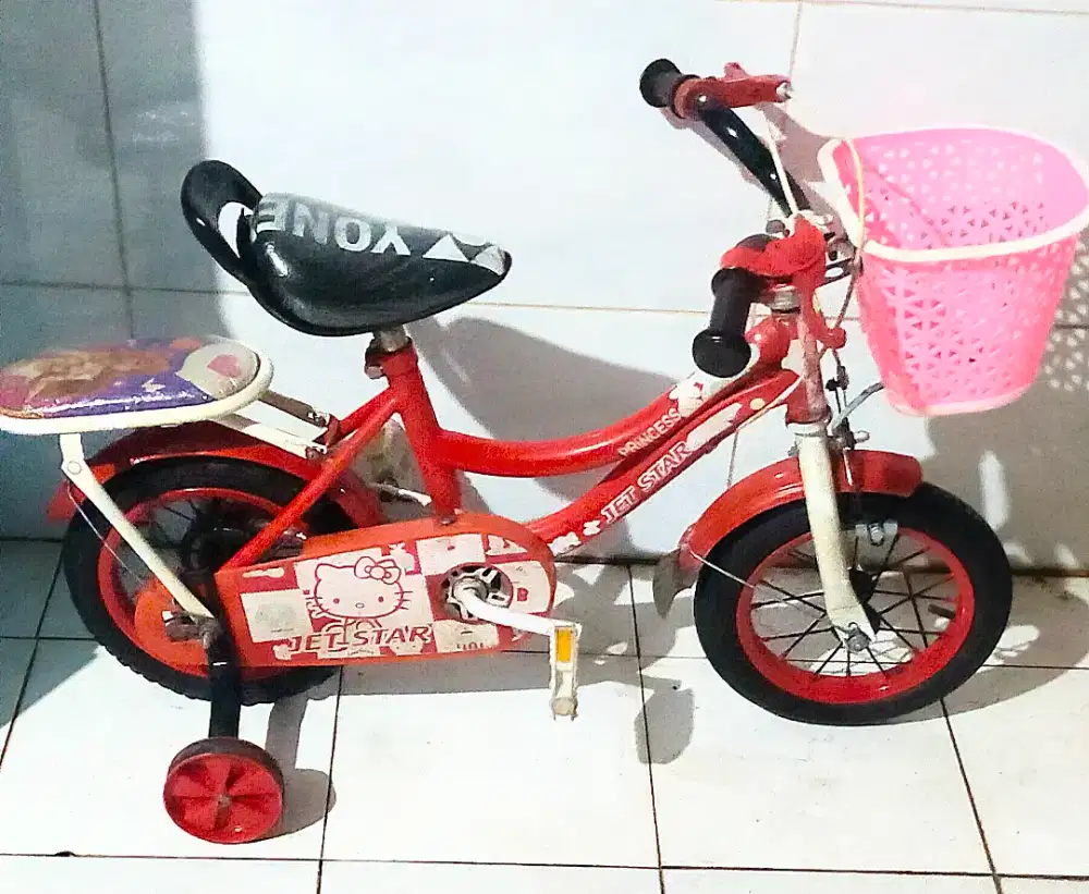 Sepeda ukuran 12 cocok buat anak umur 2 thn - 6 thn