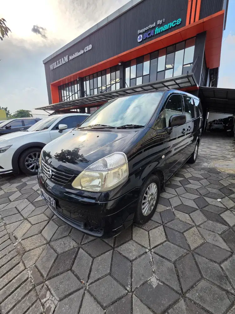 Nissan Serena 2010 Bensin
