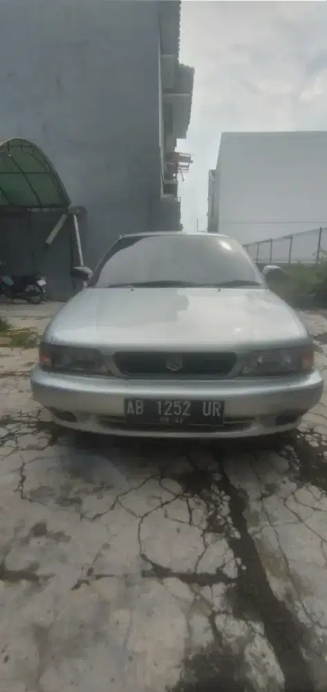 Mobil Suzuki Baleno