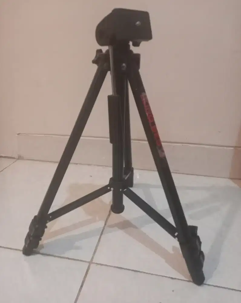 Tripod merk kingbest ada 2pcs