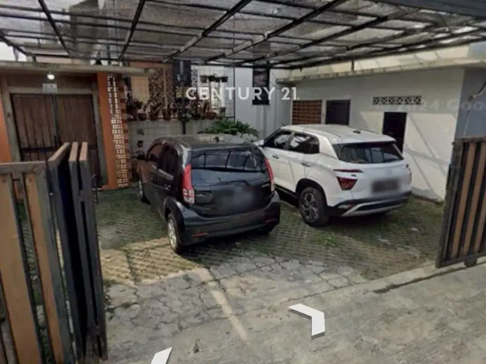 Dijual Rumah Siap Huni Ada Kolam Renang Di Bintaro