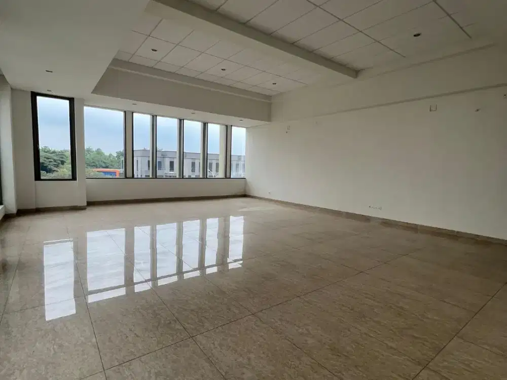 Disewakan Ruko Mewah 4Lt Ada Lift Siap Usaha di North Point Navapark BSD Strategis