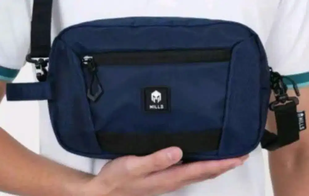 MILLS EXODUS POUCH BAG NAVY