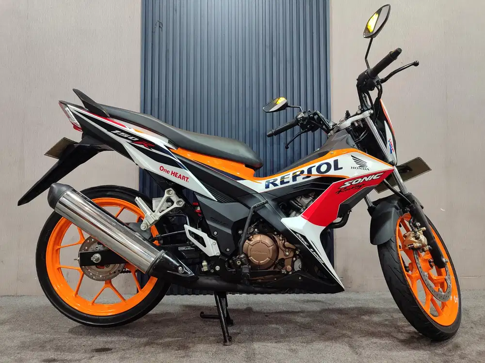 Sonic 150R 2015 REPSOL istimewa mulus terawat siap pakai...