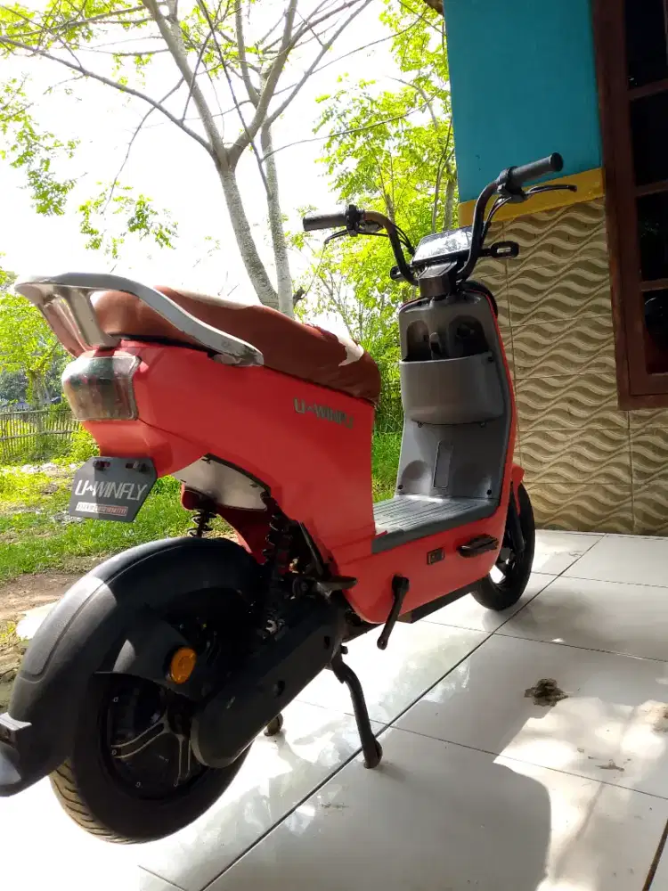 Jual cepat sepeda LISTRIK wind fly D8