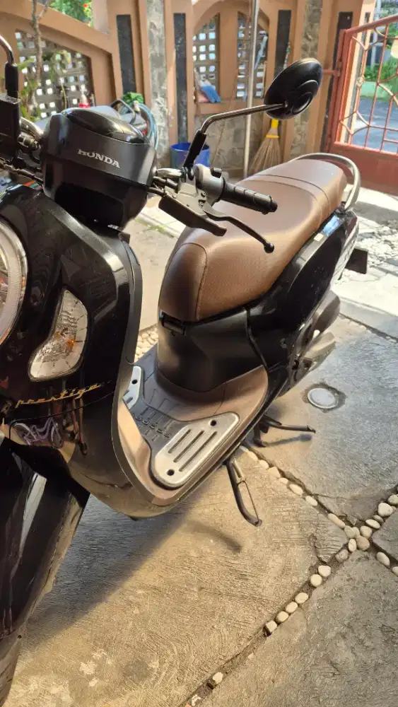 Scoopy Prestige 2021