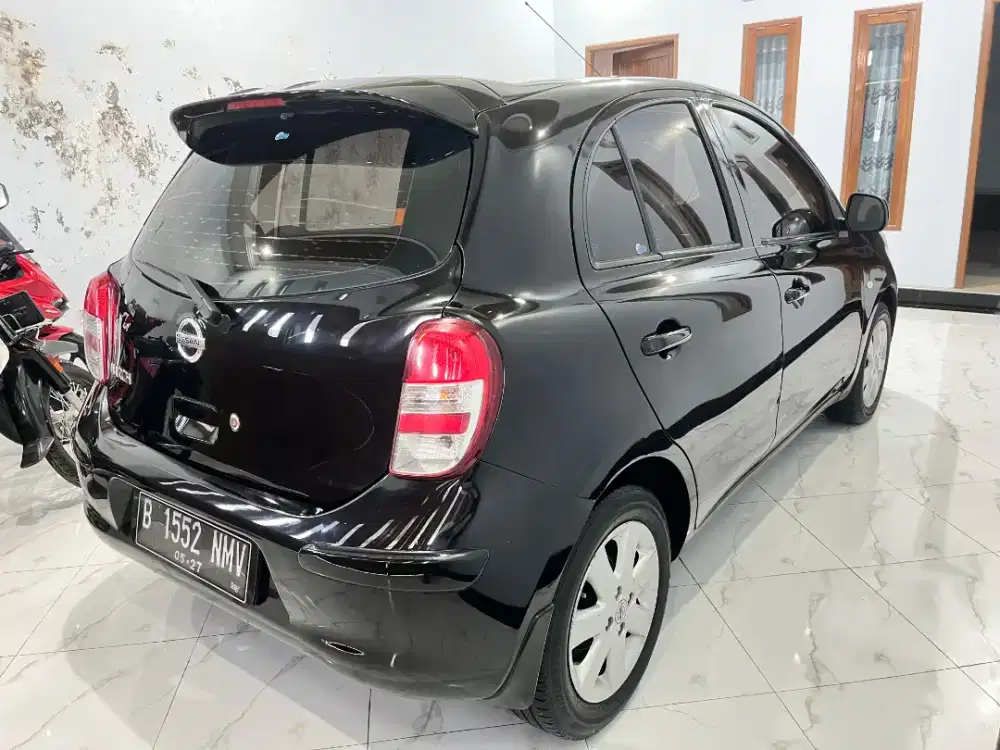 Nissan March 2011 Terawat