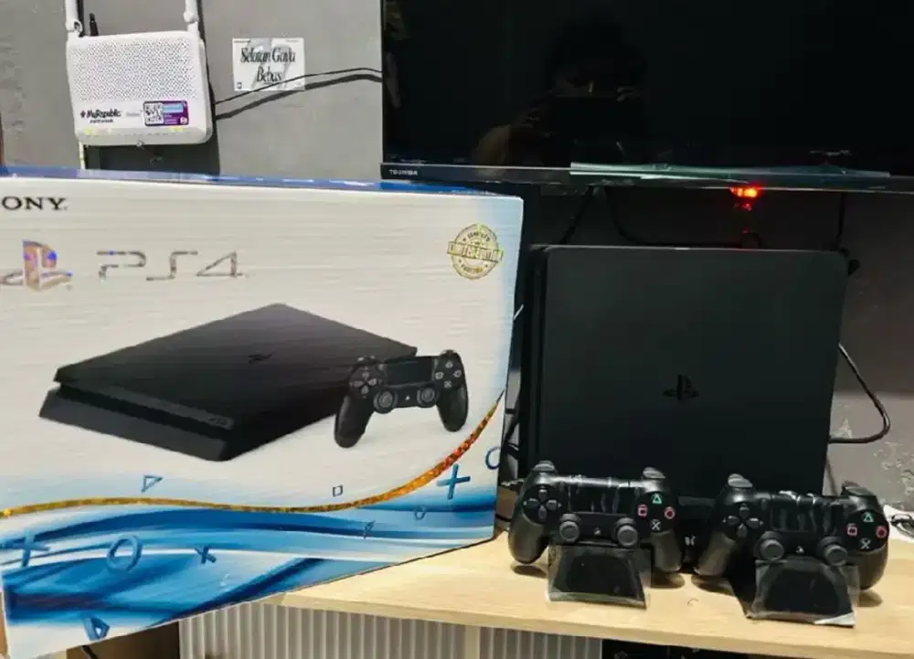 Jual ps 4 1 TB slim full game mulus 2 stik