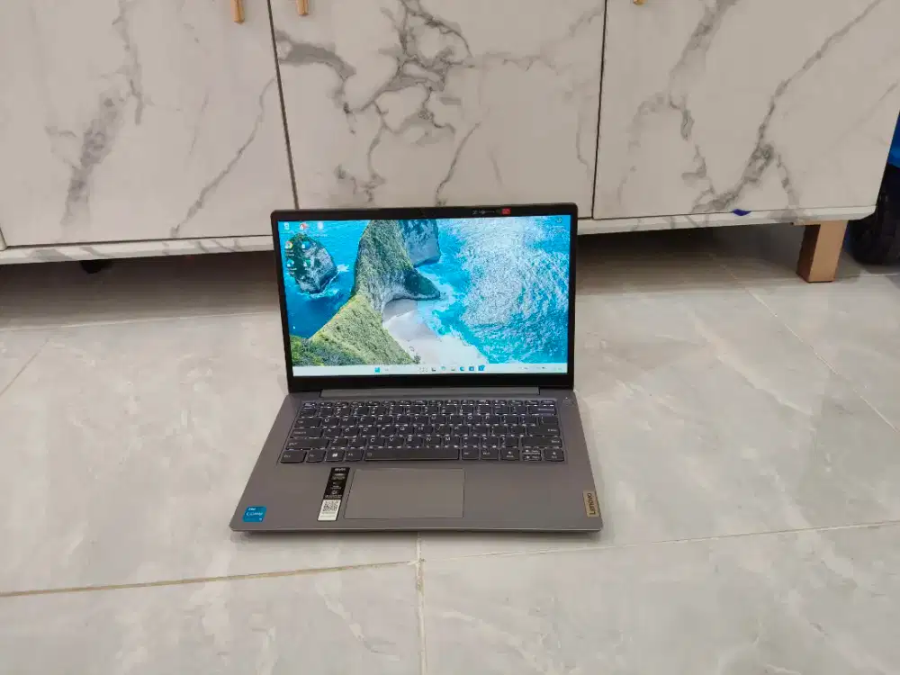 laptop lenovo core i3 gen 12 ram 8GB SSD Nvme 256GB garansi 10bulan
