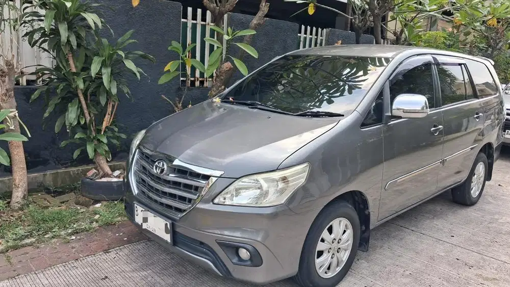 Innova 2.4 G Diesel/AT