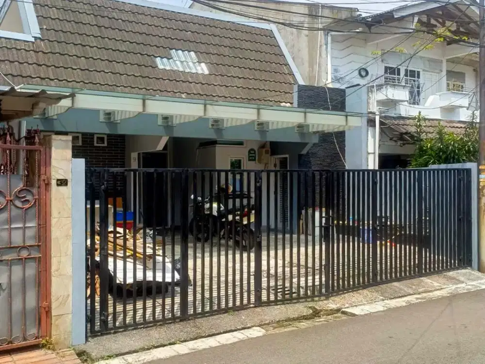 Rumah 3KT + 2KM di Perumahan Kebon Jeruk Baru, Full Furnished