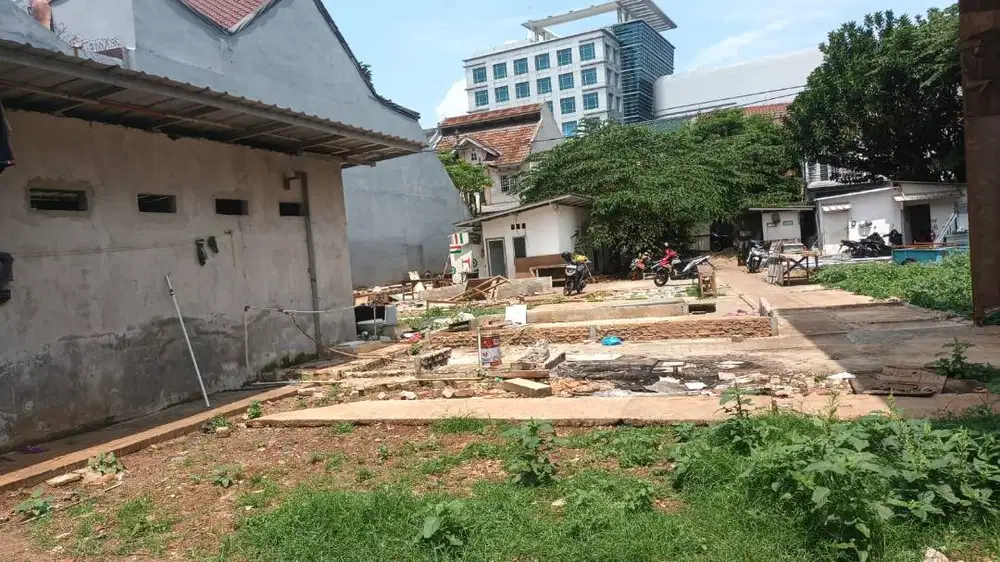 DISEWAKAN TANAH LUAS, LOKASI STRATEGIS, RAGUNAN JAKSEL