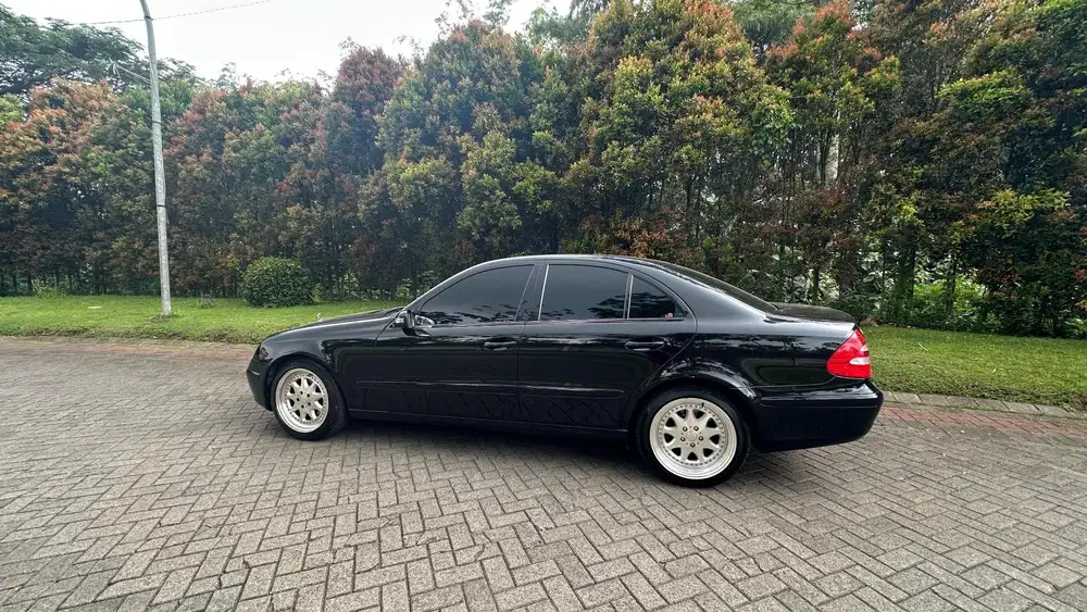 Mercedes-Benz E200K 2007 Bensin