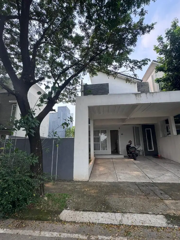 Dikontrakan Rumah LT 150m2, 2 Lantai, Serpong