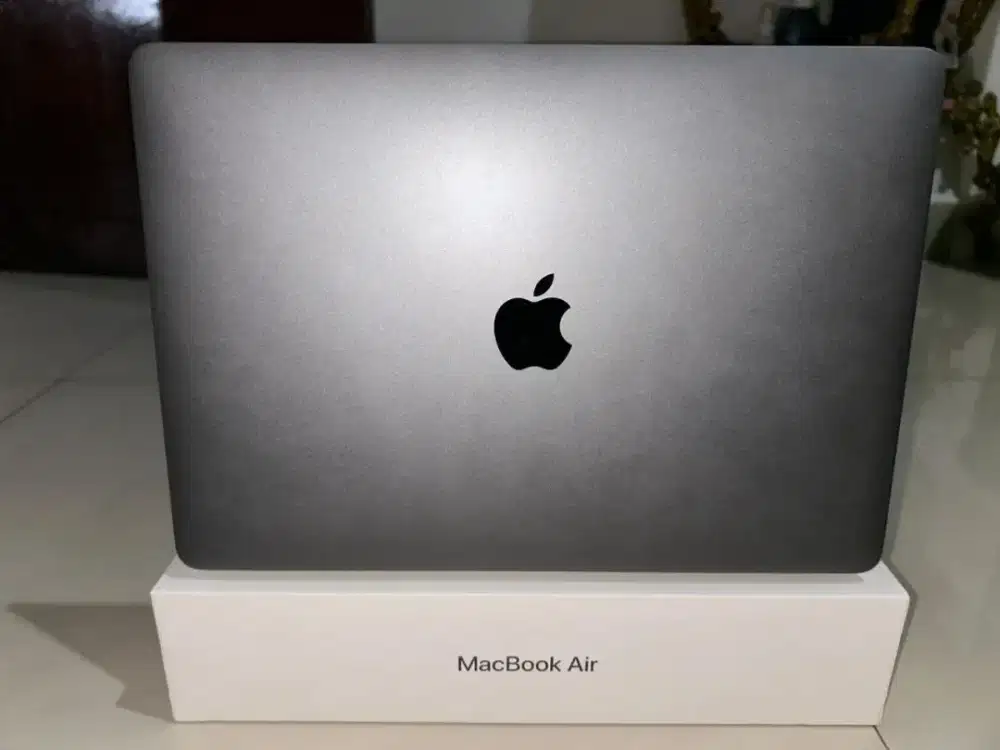 Macbook pro a1932 2019