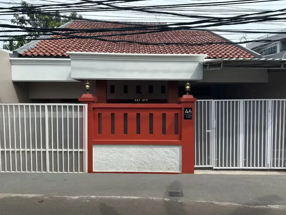 Rumah 2 Lantai Disewakan Siap Huni