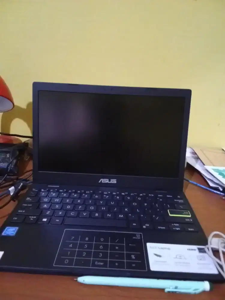 Di butuhkan karyawan untuk Jaga Laundry