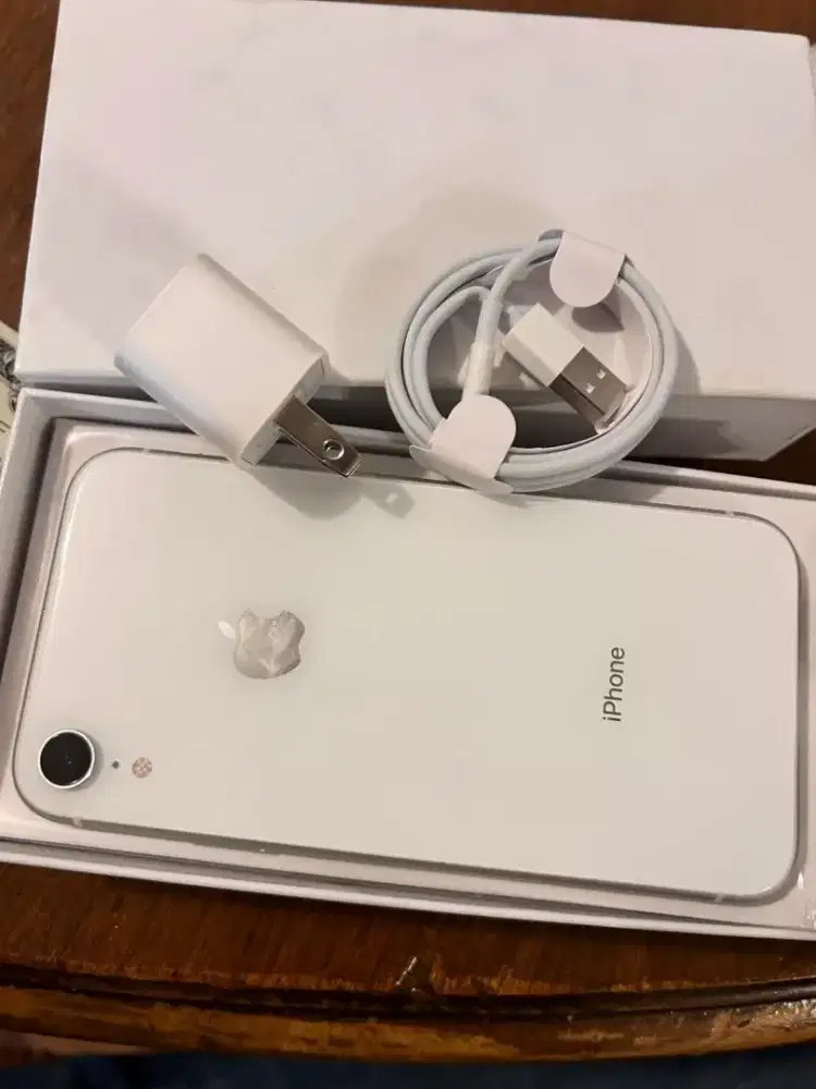 Apple iPhone XR, Versi AS, 64GB, Putih - Tidak terkunci (Di Perbarui )