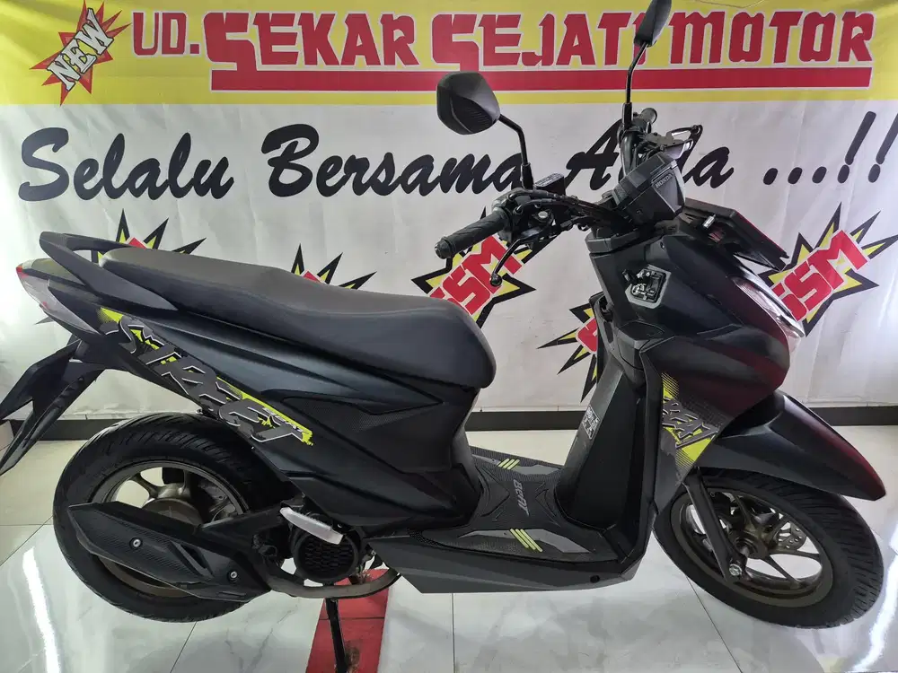 Beat Street All New LED Gress