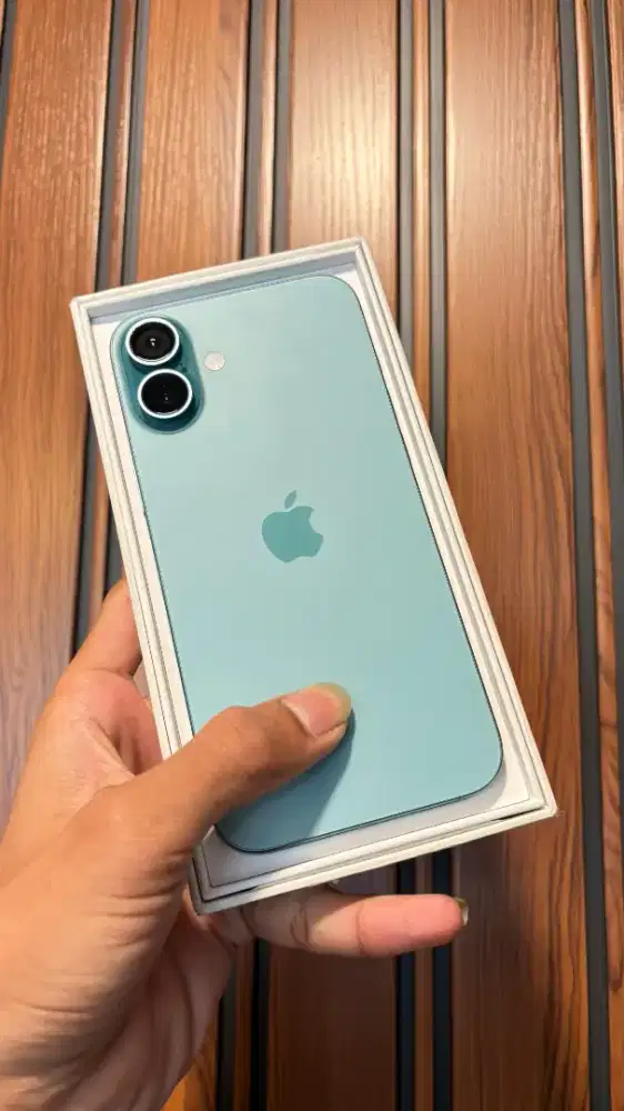iPhone 16 plus teal 128gb iBox