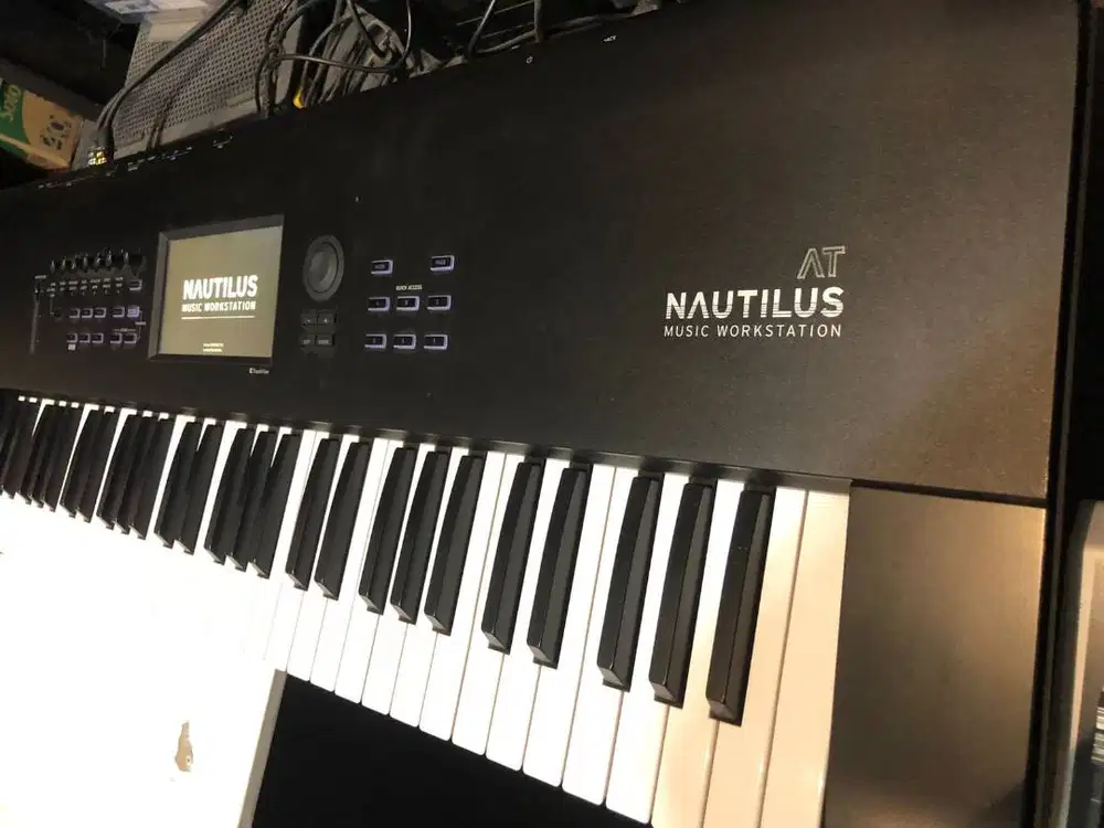 Korg Nautilus AT 61 mulus lus spt baru