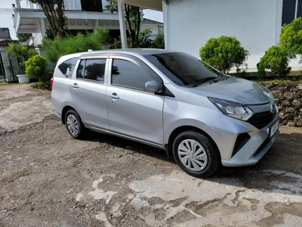Jual mobil daihatsu sigra tipe x manual 2024