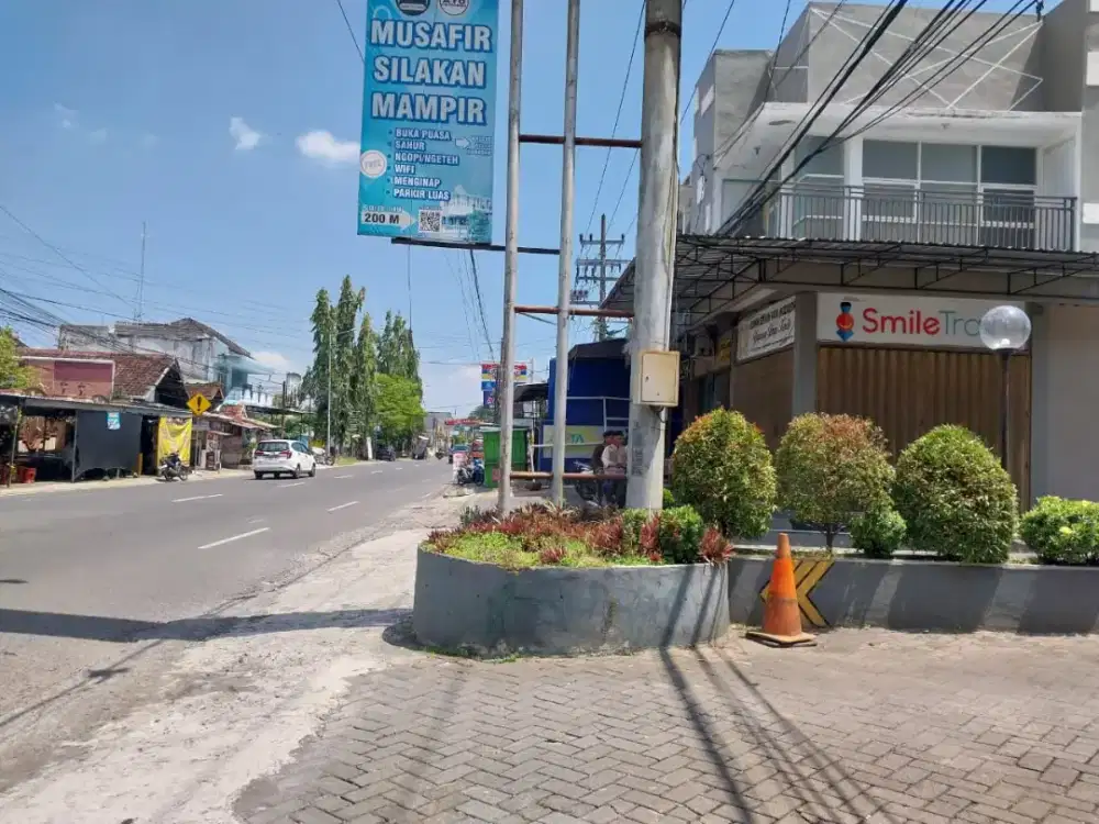Ruko 2 lantai Pinggir Jalan Patrang dekat RS UNEJ