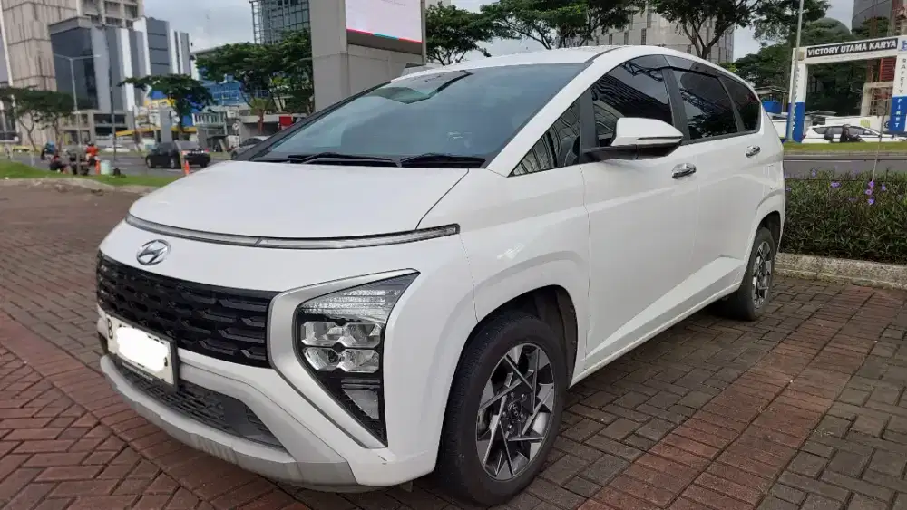 Hyundai Stargazer Prime Matic Putih