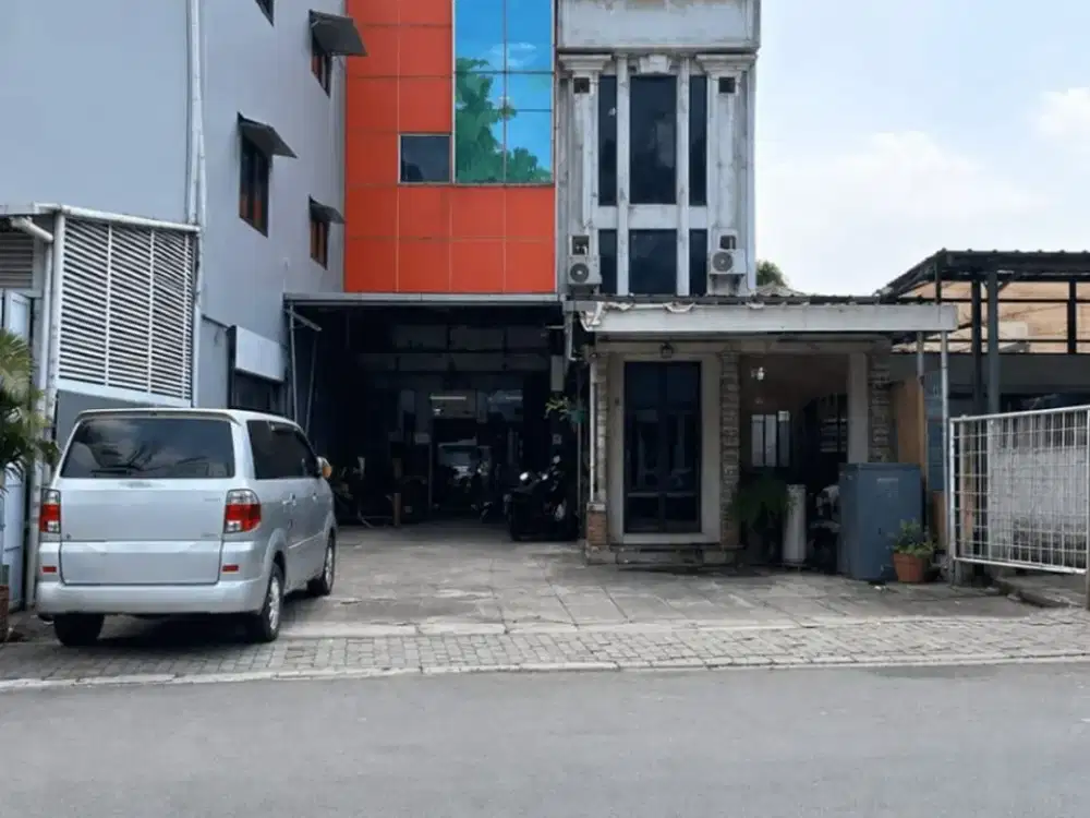 DIJUAL 2 UNIT RUKO 3 LANTAI DI PULOGADUNG JAKARTA TIMUR