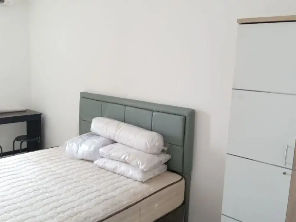 Sewa studio semi furnish apartemen bassura city