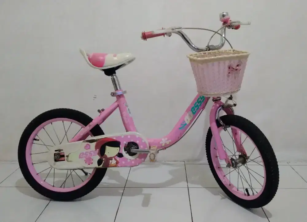 Sepeda anak perempuan