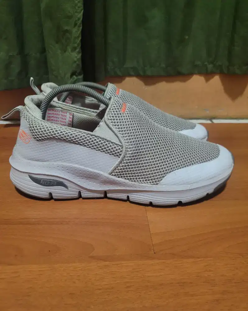 Skecher slipon Grey 44