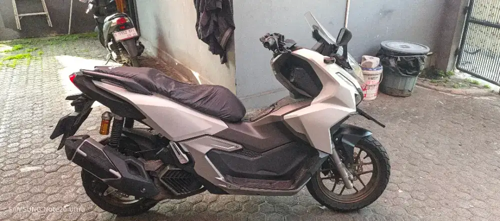 Honda ADV 160 ABS 2024 Bulan Juni