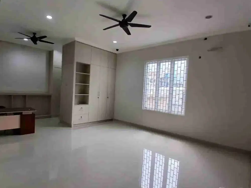 Disewakan ruangan untuk usaha/kantor di jakarta barat