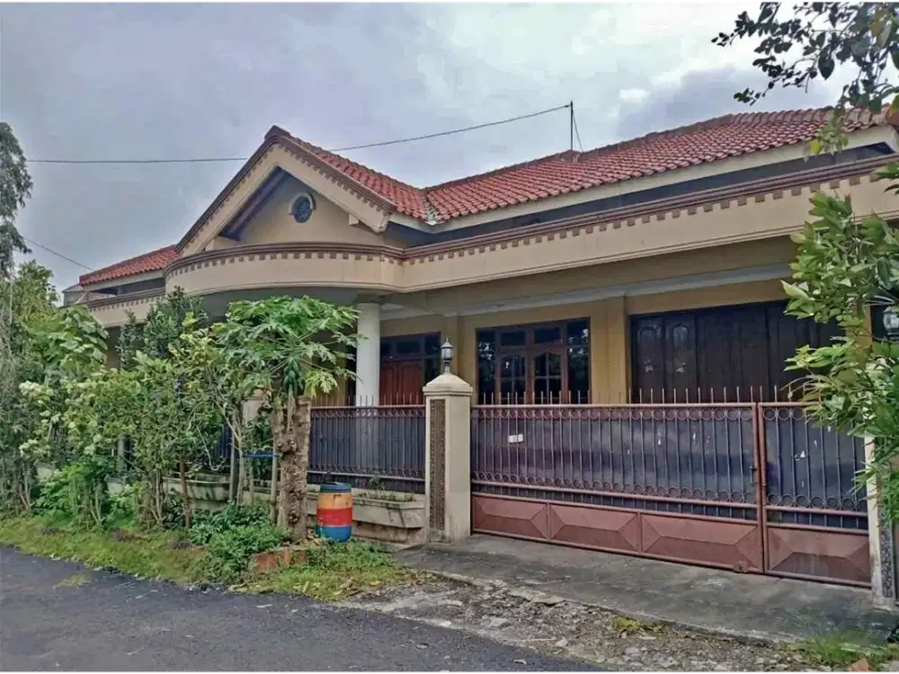 Rumah di Jl Candi Pawon dekat Islamic Center Kalipancur Ngaliyan Semarang