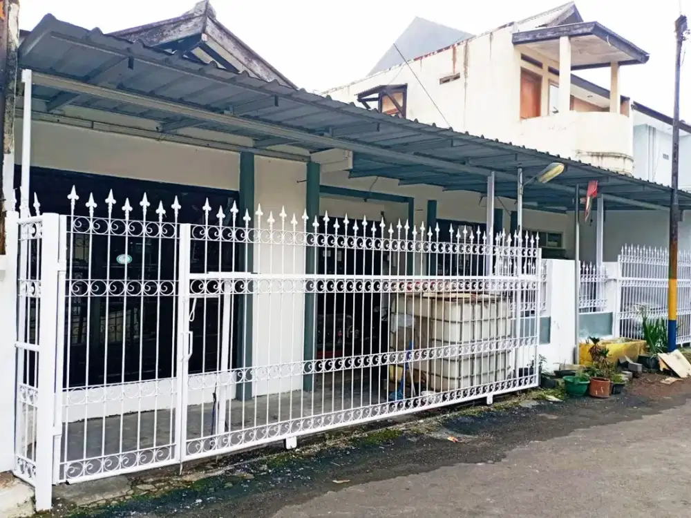 Rumah Lama Hitung Tanah Saja di Kawasan Margahayu Raya Bandung