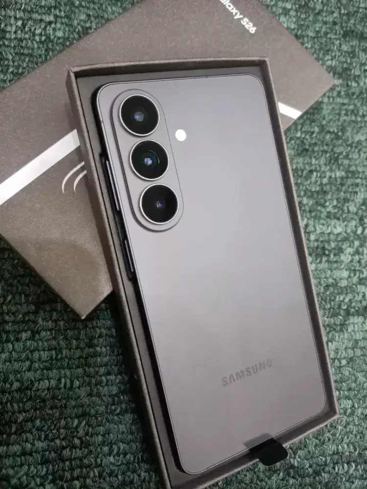 Samsung s26 basic 12/512 giga (sebulanan pakai)