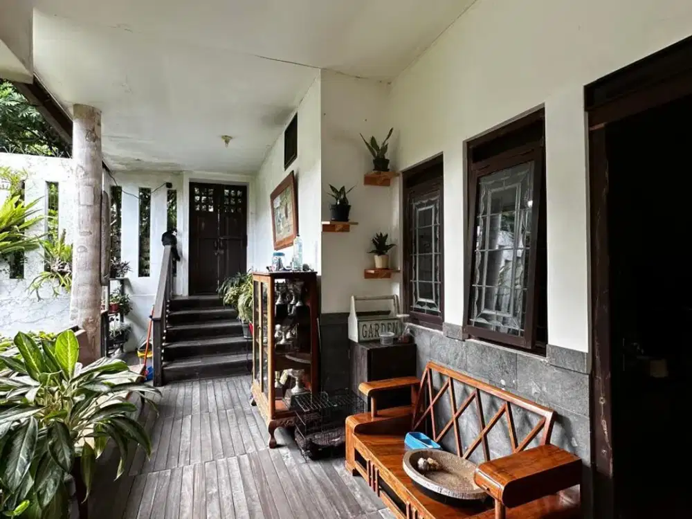 DIJUAL RUMAH SEMI FURNISHED DI RANCAKENDAL CIGADUNG BANDUNG UTARA