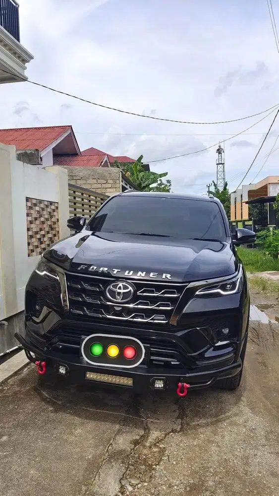 Fortuner Plat BA 2.8 GR Sport 2022-KM 11,000 Hemat Ratusan Juta!